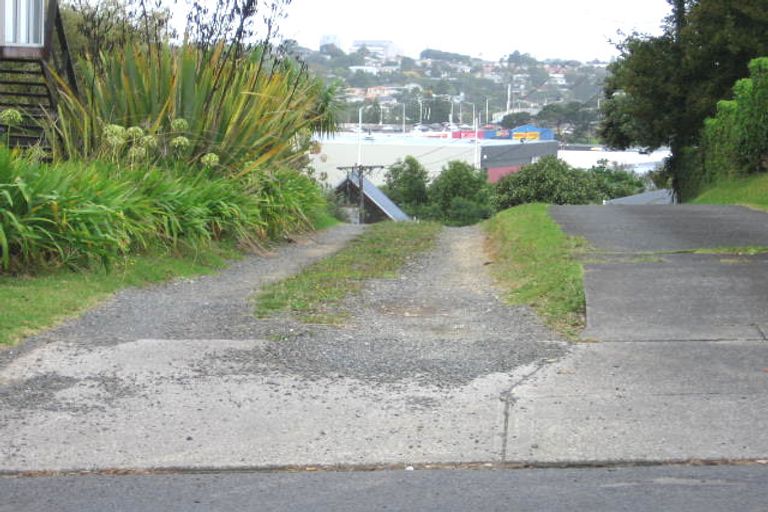 Photo of property in 2/209 Sunnynook Road, Wairau Valley, Auckland, 0627