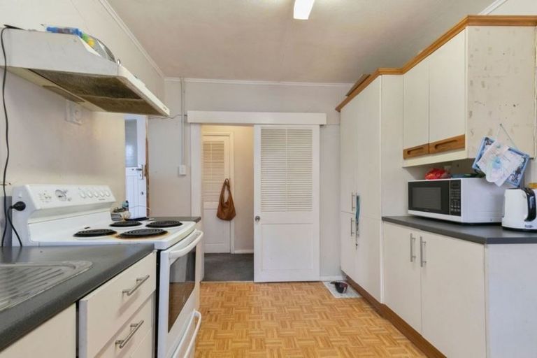 Photo of property in 88 Reynolds Street, Taita, Lower Hutt, 5011