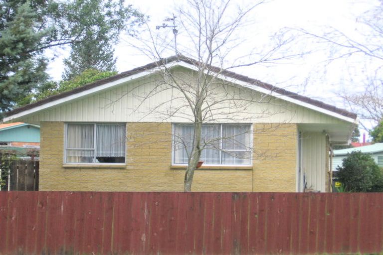 Photo of property in 26 Elmwood Crescent, Pukete, Hamilton, 3200