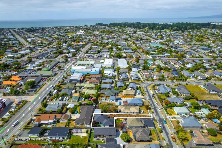 Photo of property in 96a Willryan Avenue, New Brighton, Christchurch, 8083