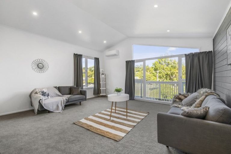 Photo of property in 33 Thomas Street, Stokes Valley, Lower Hutt, 5019