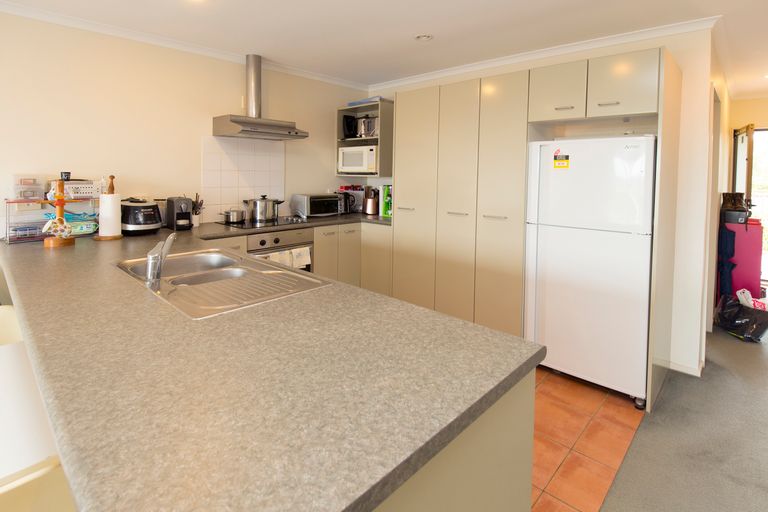 Photo of property in 340 Gulf Harbour Drive, Gulf Harbour, Whangaparaoa, 0930
