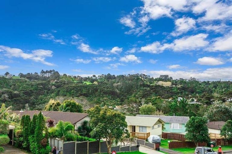 Photo of property in 5 Spinella Drive, Bayview, Auckland, 0629