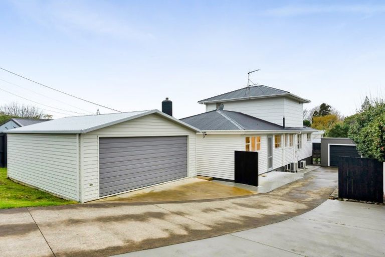 Photo of property in 93 Govett Avenue, Frankleigh Park, New Plymouth, 4310