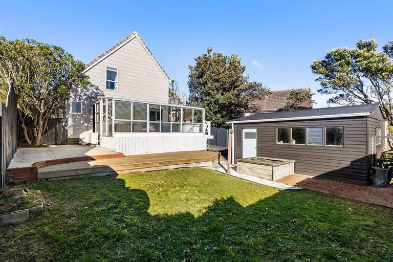 Photo of property in 6 Bayou Lane, Churton Park, Wellington, 6037