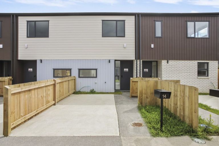 Photo of property in 14 Clay Works Lane, New Lynn, 0600