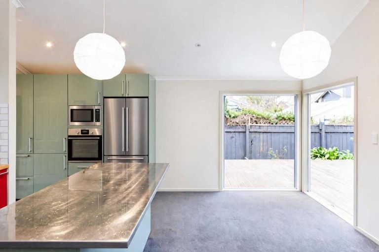Photo of property in 72c Albert Street, Palmerston North, 4414