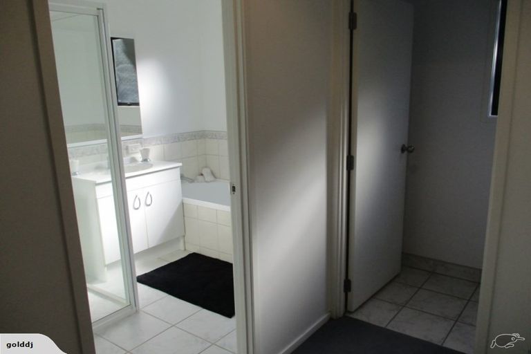 Photo of property in 44 Claude Road, Hillpark, Auckland, 2102