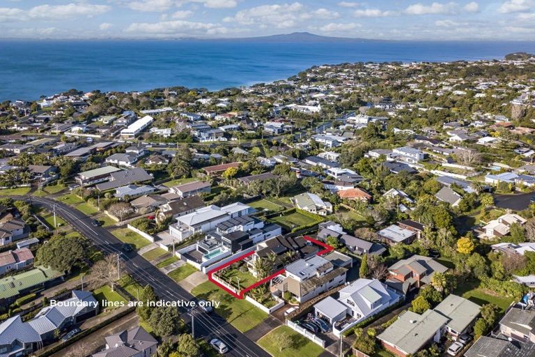 Photo of property in 26 Kowhai Road, Campbells Bay, Auckland, 0630