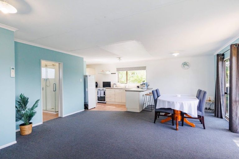 Photo of property in 18a Montrose Place, Takaro, Palmerston North, 4412