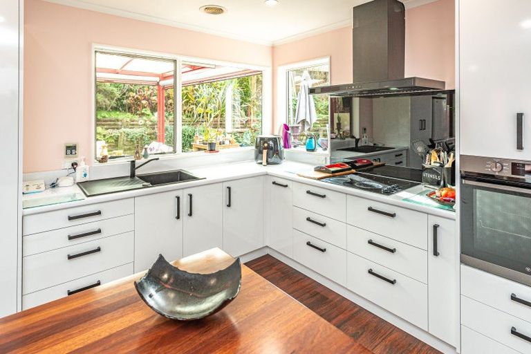 Photo of property in 25 Oakland Avenue, Saint Johns Hill, Whanganui, 4500