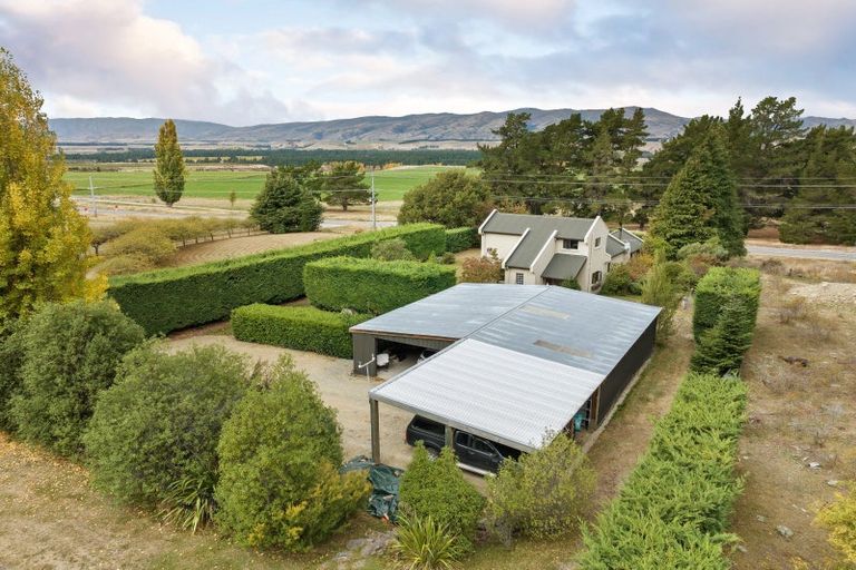 Photo of property in 2331 Luggate-cromwell Road, Queensberry, Cromwell, 9383