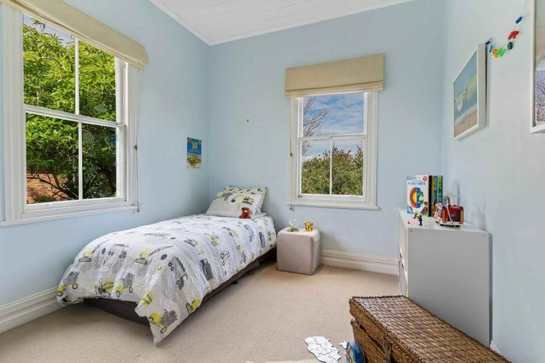Photo of property in 229 Eskdale Road, Birkenhead, Auckland, 0626