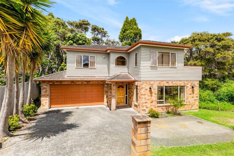 Photo of property in 77c Colwill Road, Massey, Auckland, 0614