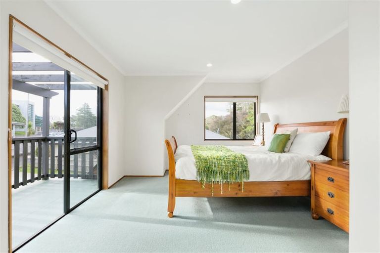 Photo of property in 8 Surrey Lane, Glenview, Hamilton, 3206