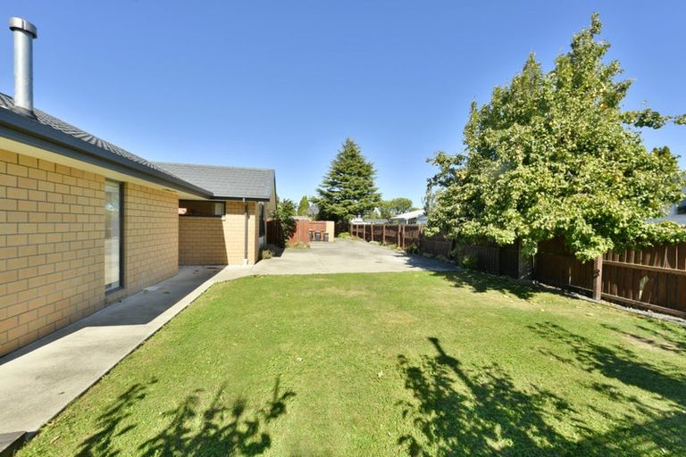 Photo of property in 3b Dickson Crescent, Hornby, Christchurch, 8042