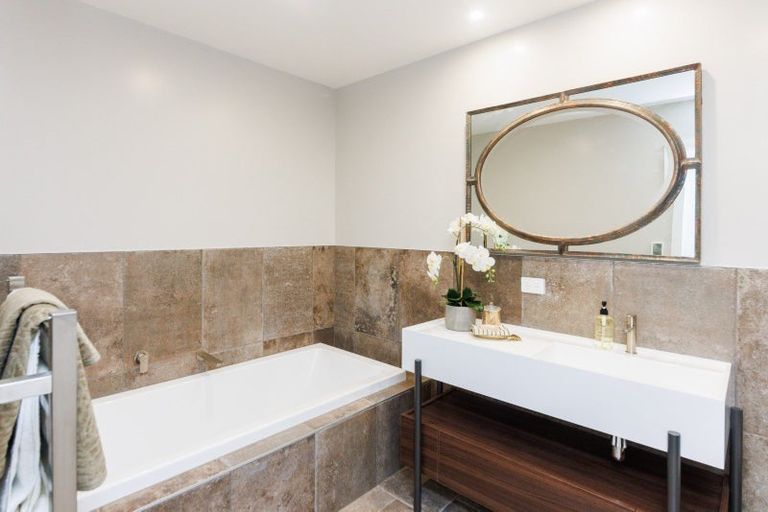 Photo of property in 3 Te Ara Lane, Hokowhitu, Palmerston North, 4410