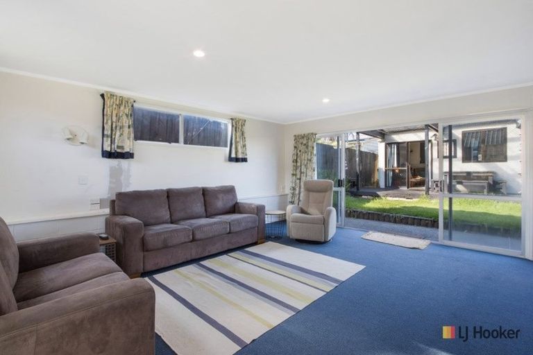 Photo of property in 47 Beach Road, Waihi Beach, 3611