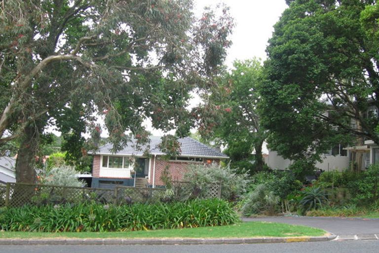 Photo of property in 60 Whitehaven Road, Glendowie, Auckland, 1071