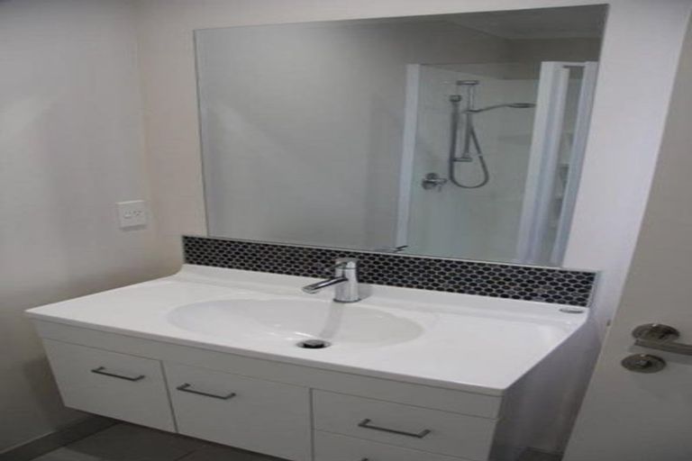 Photo of property in 4 Macdonald Heights, Feilding, 4702