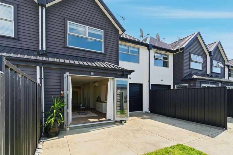 Photo of property in 44 Caulfield Avenue, Halswell, Christchurch, 8025