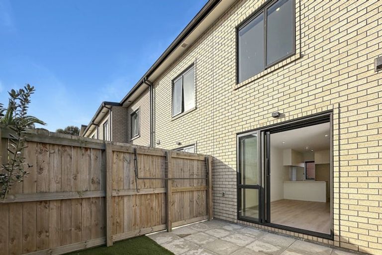 Photo of property in 28 Timata Lane, Favona, Auckland, 2024