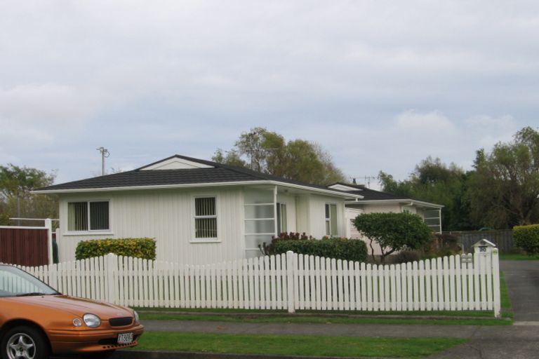 Photo of property in 20a Matai Street, Waikanae, 5036
