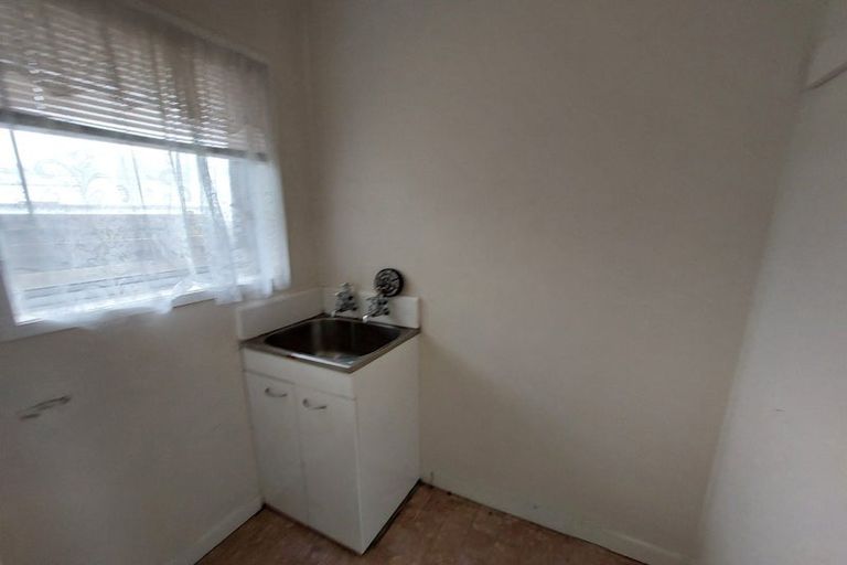 Photo of property in 53a Browns Road, Manurewa, Auckland, 2102