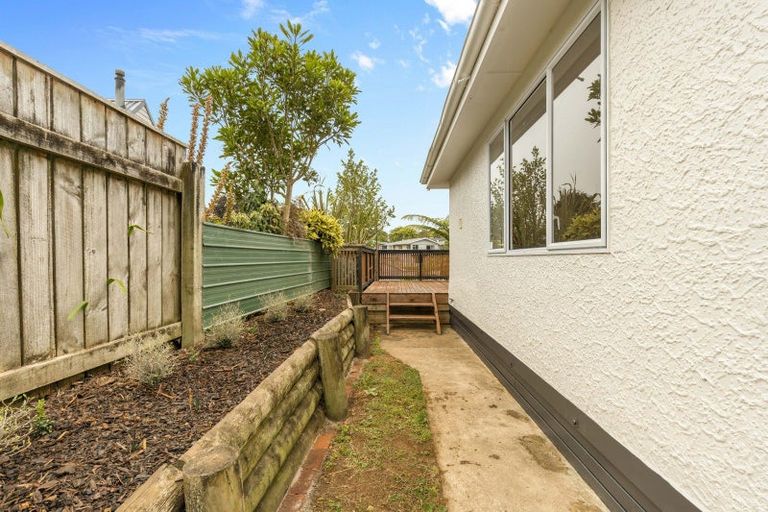 Photo of property in 23a Thames Street, Welbourn, New Plymouth, 4310