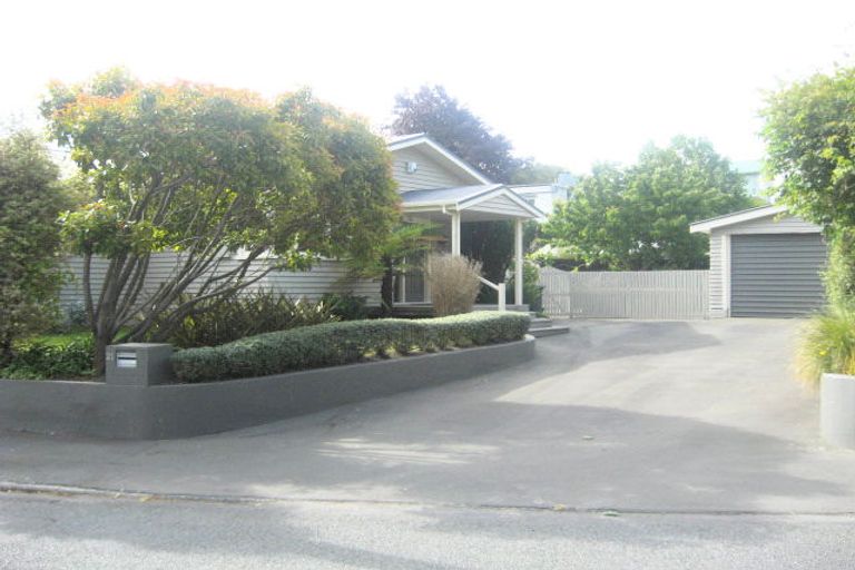 Photo of property in 21 Eastern Terrace, Beckenham, Christchurch, 8023