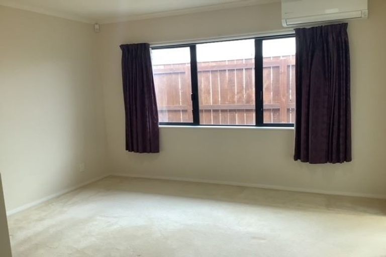 Photo of property in 37 De Menech Grove, Avalon, Lower Hutt, 5011