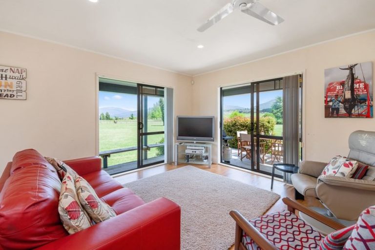 Photo of property in 8 Riverpark Drive, Kuratau, Turangi, 3381