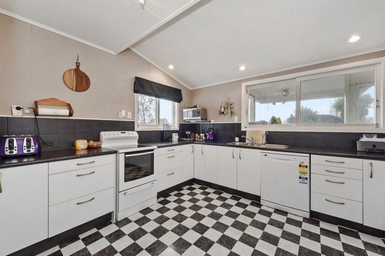Photo of property in 188 Studholme Street, Morrinsville, 3300