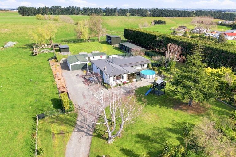 Photo of property in 2139 State Highway 3, Sanson, Palmerston North, 4479