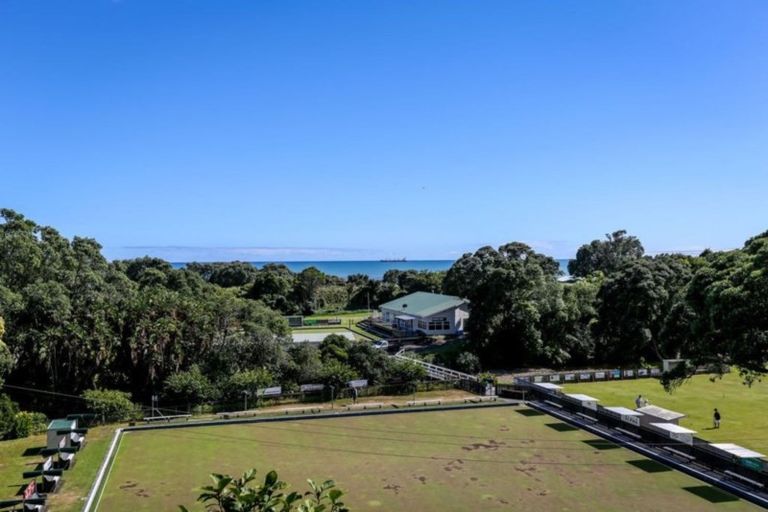 Photo of property in 401 Devon Street East, Strandon, New Plymouth, 4312