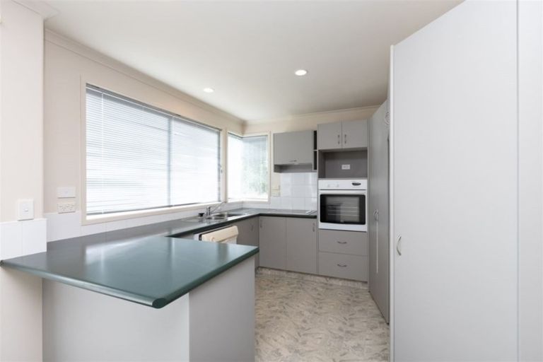 Photo of property in 8 Grevillea Place, Melville, Hamilton, 3206