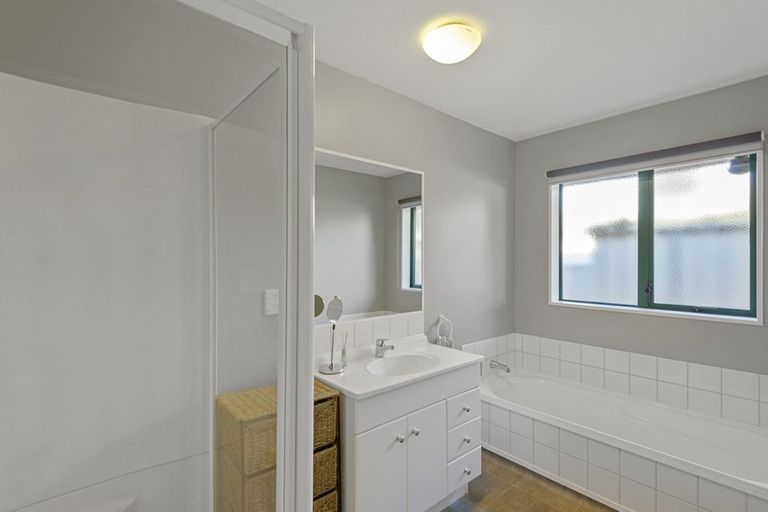 Photo of property in 31 Providence Place, Redwood, Christchurch, 8051