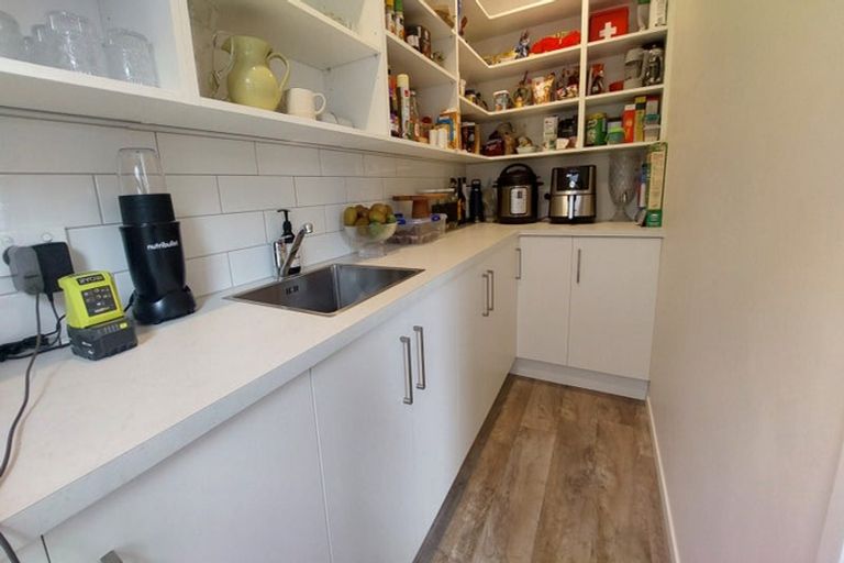 Photo of property in 12 Lily Way, Pyes Pa, Tauranga, 3112