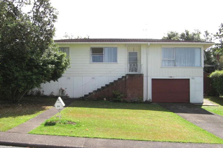 Photo of property in 25 Temuri Place, Glendene, Auckland, 0602