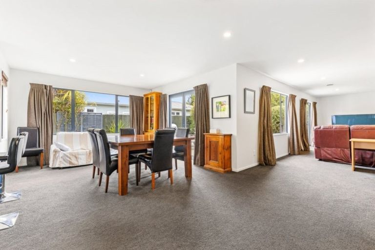 Photo of property in 137 Mcfaddens Road, St Albans, Christchurch, 8052