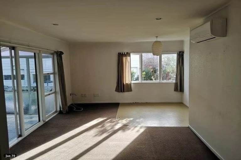 Photo of property in 69 Rosedale Road, Pinehill, Auckland, 0632