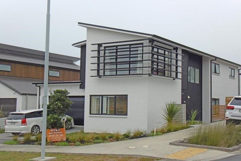 Photo of property in 2 Saltmarsh Road, Hobsonville, Auckland, 0616