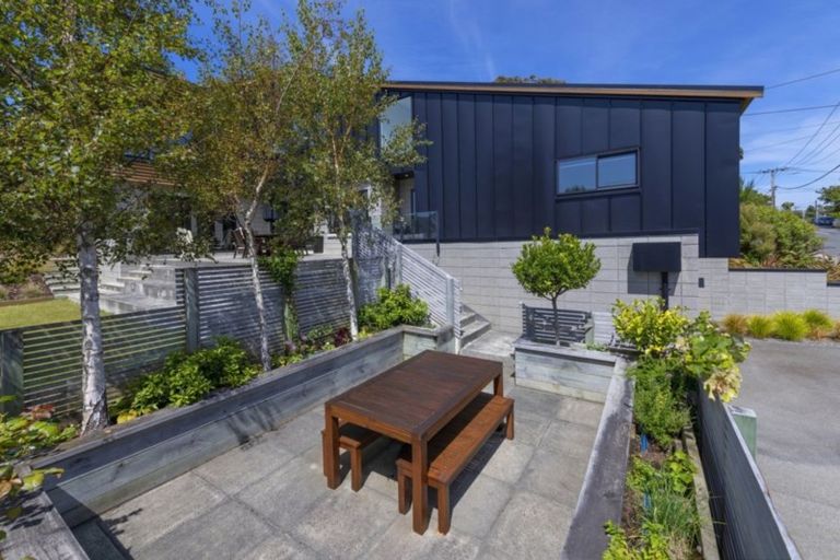 Photo of property in 13 Agra Crescent, Khandallah, Wellington, 6035