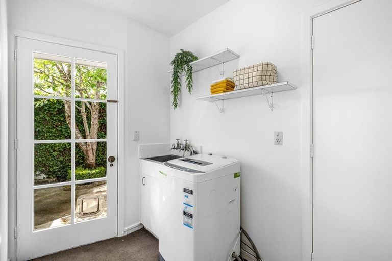 Photo of property in 2/3 Tuirau Place, Ilam, Christchurch, 8041