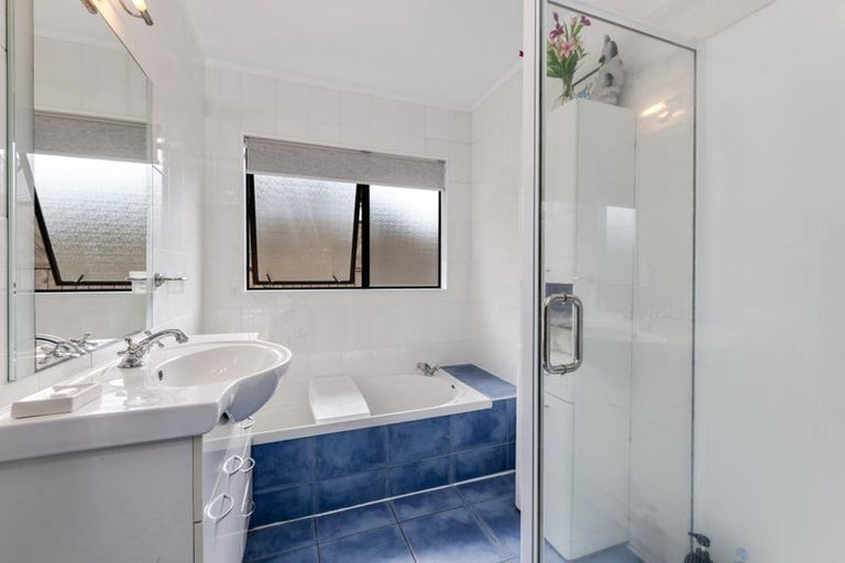 Photo of property in 178 Everglade Drive, Totara Heights, Auckland, 2105