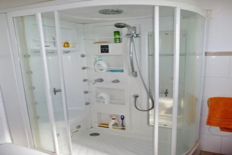 Photo of property in 10 Freyja Crescent, Coopers Beach, 0420