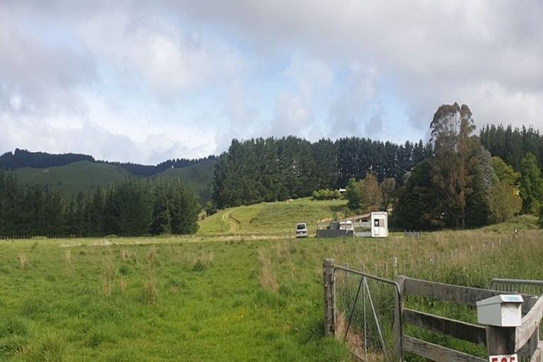 Photo of property in 535 Craigie Lea Road, Te Wharau, Masterton, 5883