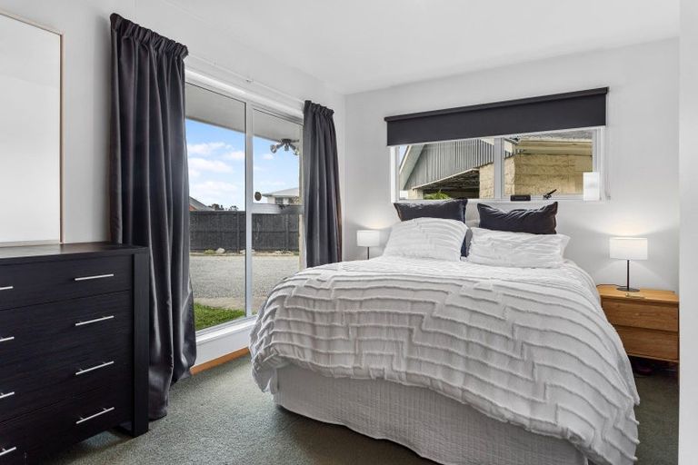 Photo of property in 10 Main North Road, Woodend, 7610