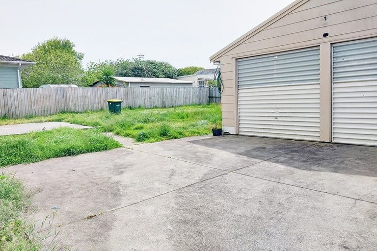 Photo of property in 66 Finlayson Avenue, Clendon Park, Auckland, 2103