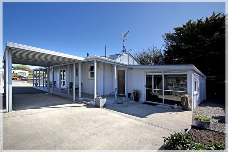 Photo of property in 47 Seabury Avenue, Foxton Beach, Foxton, 4815